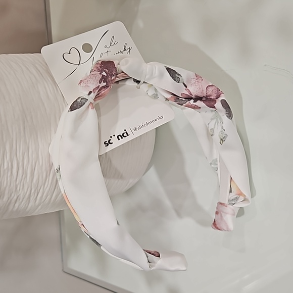 Pink Floral Knotted Silk Headband by Ali Fedtowsky for Scunci - New With Tags - Picture 9 of 10